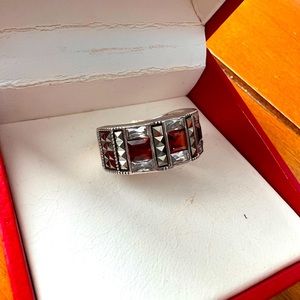 Marcasite and garnet ring
